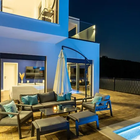 Amazing In With Kitchen Casa vacanze Dicmo